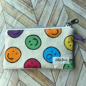 Chic Jem Smiley Face coin Pouch
